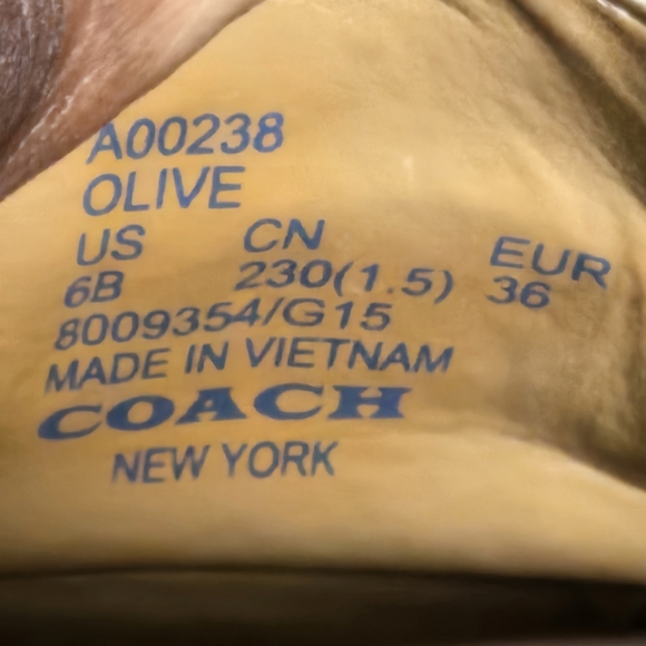 Coach metallic olive green slip on loafer size 6with gold hardware - Picture 9 of 9